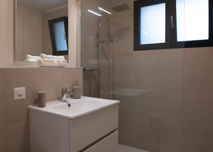 Golden Harmony In Oerlikon Apartman *