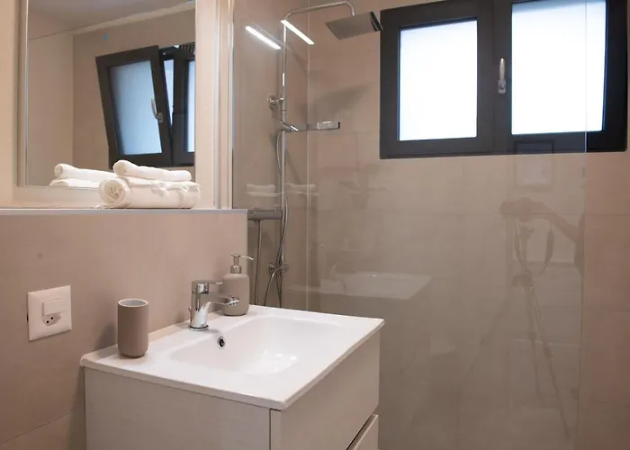 Golden Harmony In Oerlikon Apartmán